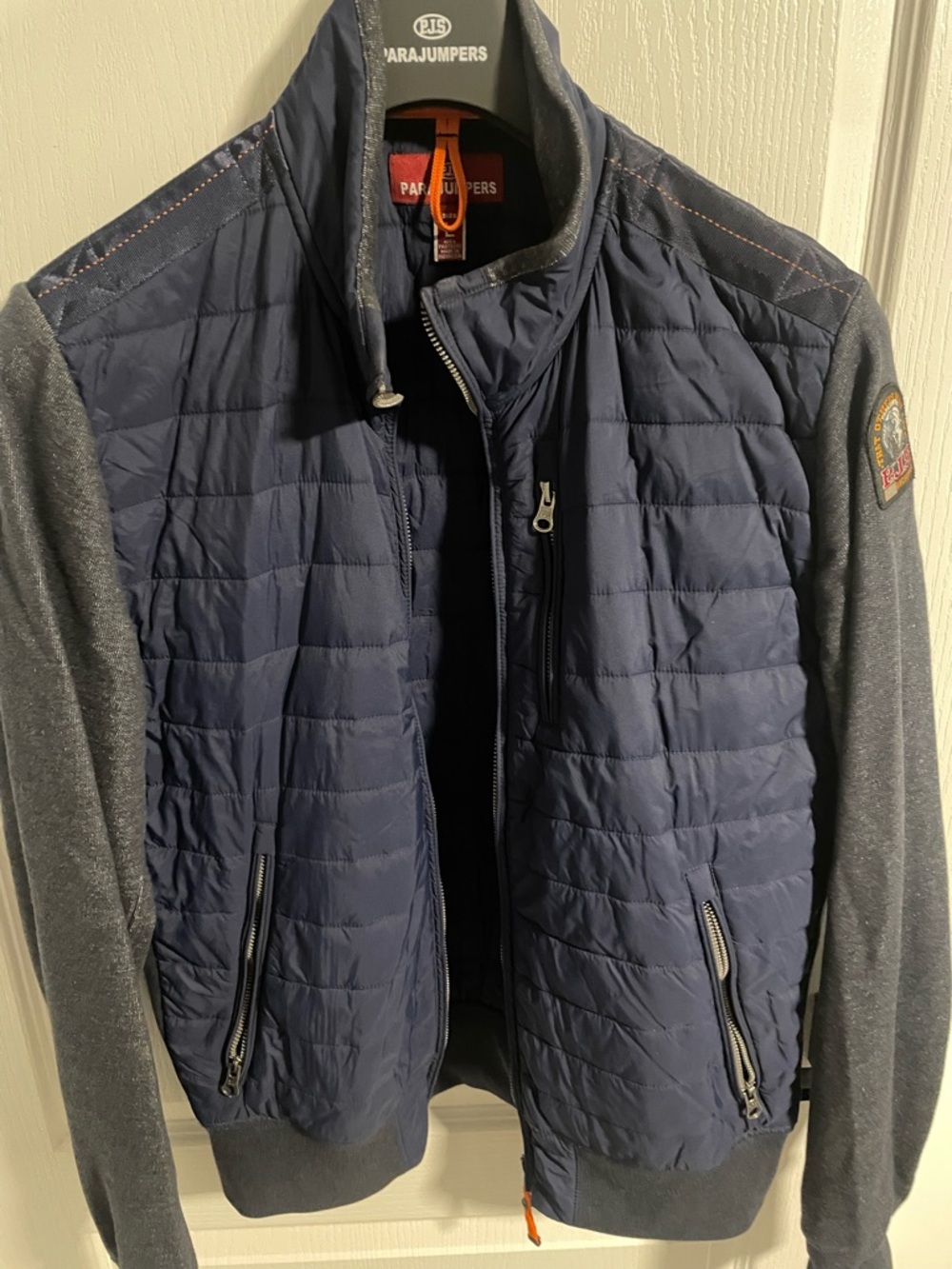 Parajumpers Men's Navy Quilted Lightweight Jacket with Gray Sleeves